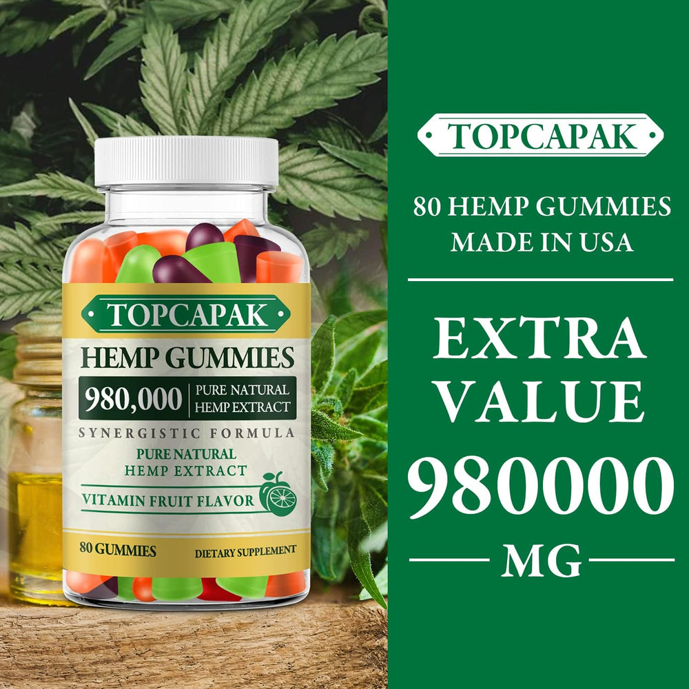 TOPCAPAK Hemp Gummies label close-up highlighting clean ingredients