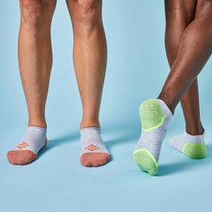 Arch band keeps the sock stable during activity and movement.
