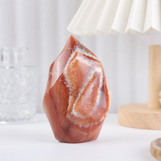 Tumbeelluwa Carnelian Flame Tower close-up highlights natural color variation for authentic ambiance