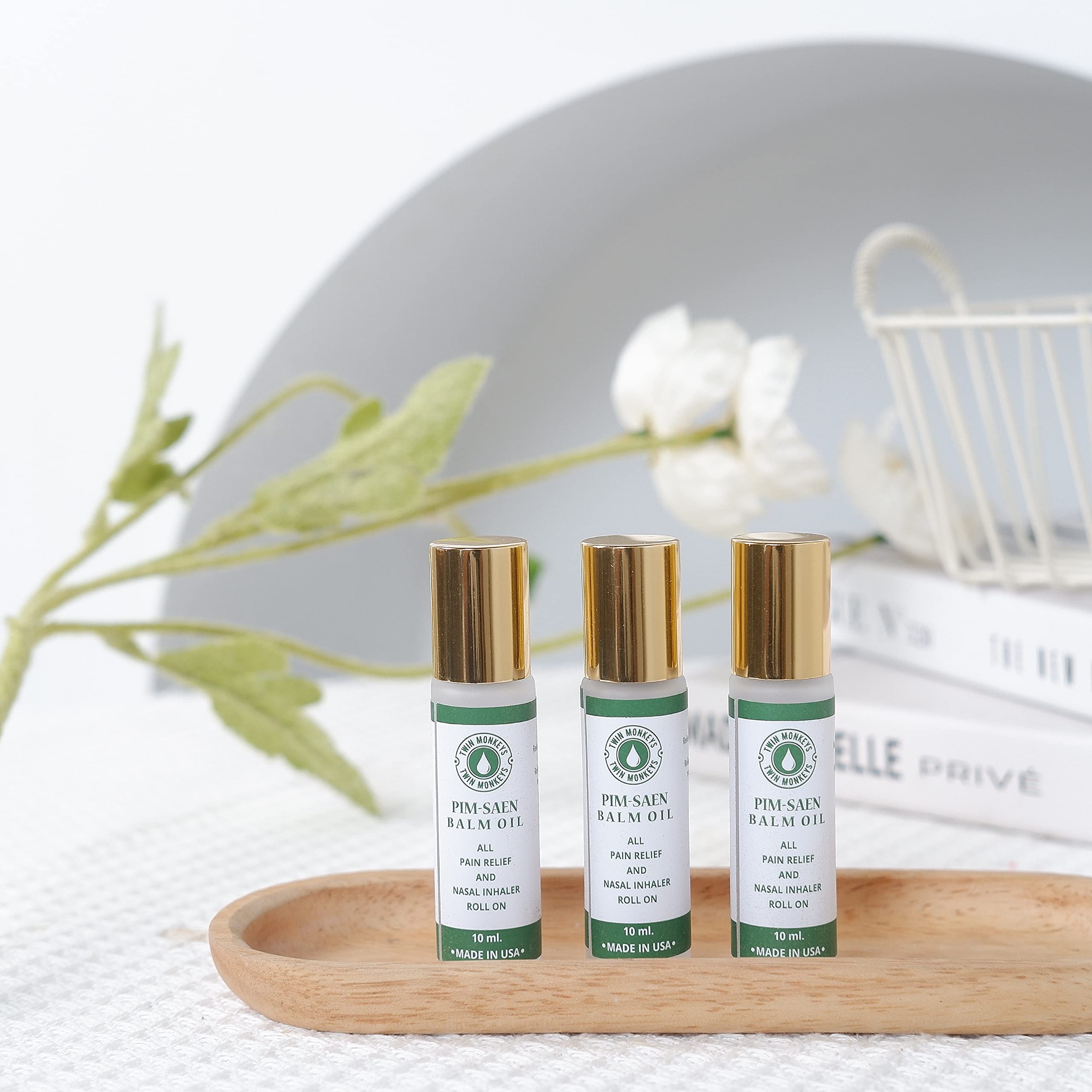 Twin Monkeys Oil Pack3 compact kit ready for travel.