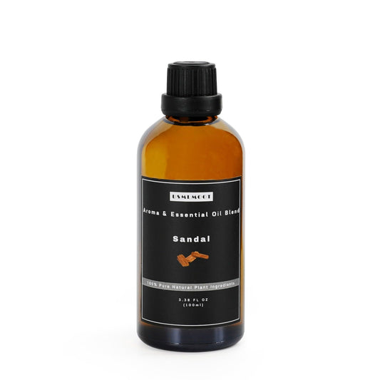 USMLMOOT Santal Essential Oil bottle front delivers a soothing hotel-inspired ambience.