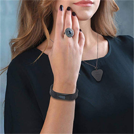 USWEL magnetic energy wristband offers adjustable comfort for daily use.