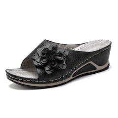 Vannida 3D floral cutout sandal in black for versatile daily wear