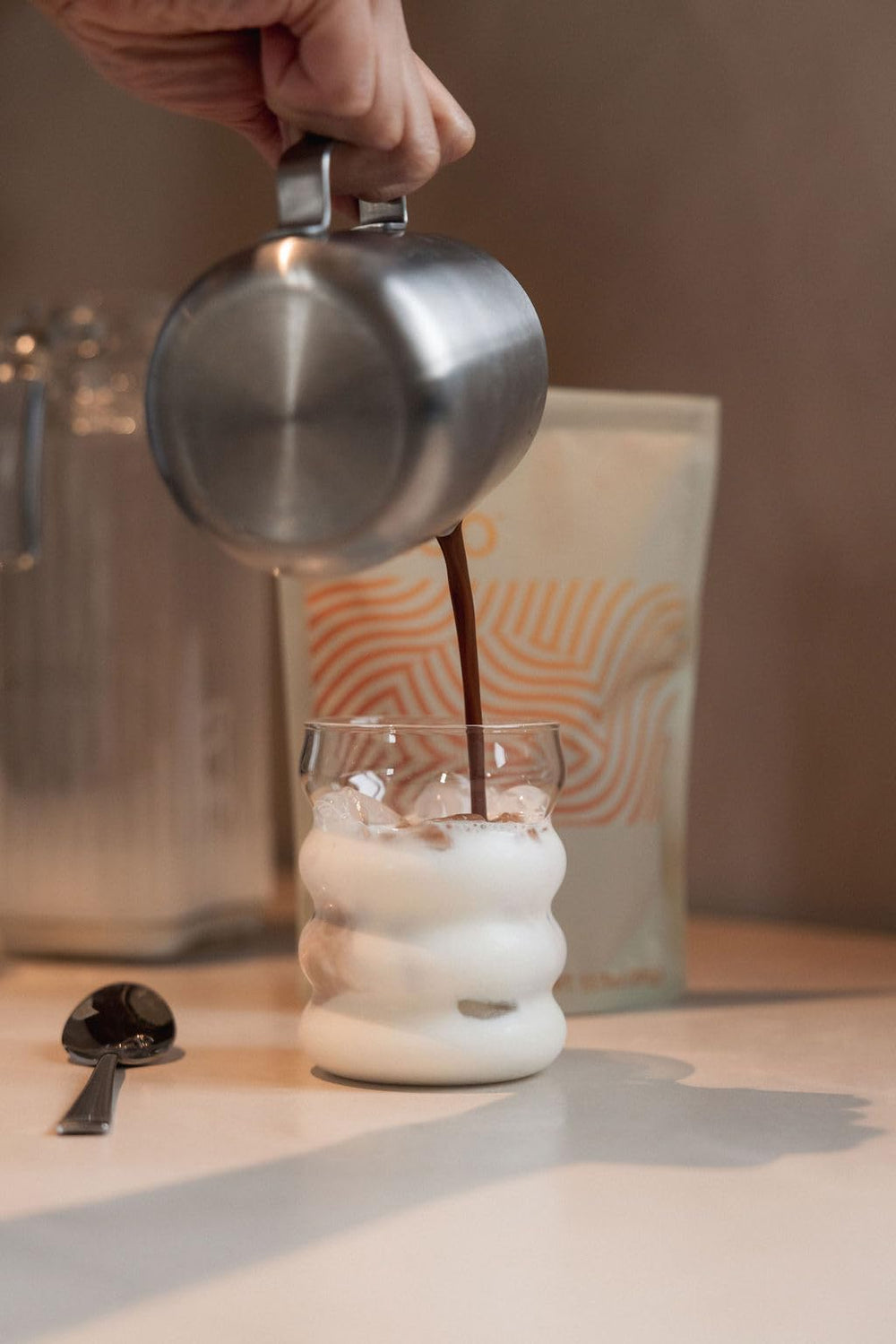 Verso Morning Being scoop displays the serving size and ingredient blend for energy.