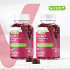 Close-up of Viteey gummies highlighting berry taste and daily use.
