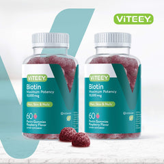 Viteey Biotin Gummies raspberry gummies close-up for convenient daily use.