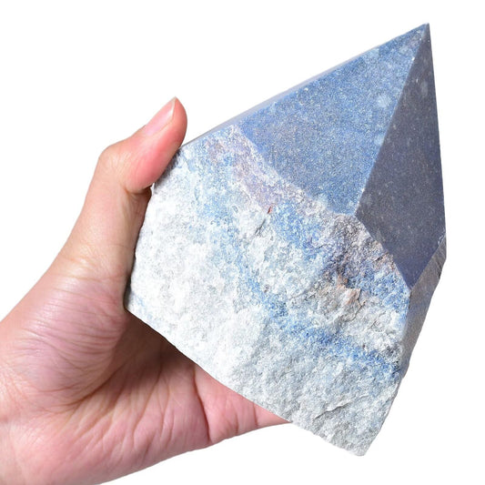 VIZYTOU Blue Aventurine wand in irregular quartz column for calm energy during meditation.