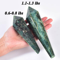 VIZYTOU Emerald Wand close-up reveals six facets for precise energy direction.