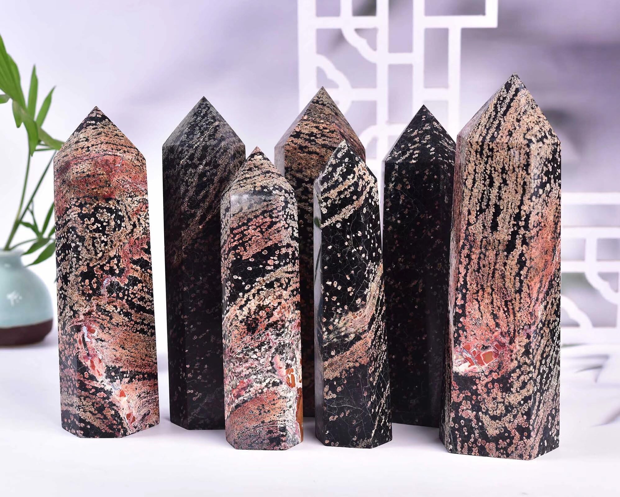 Vizytou Gold Snowflake Obsidian Tower on desk elevates ambience.