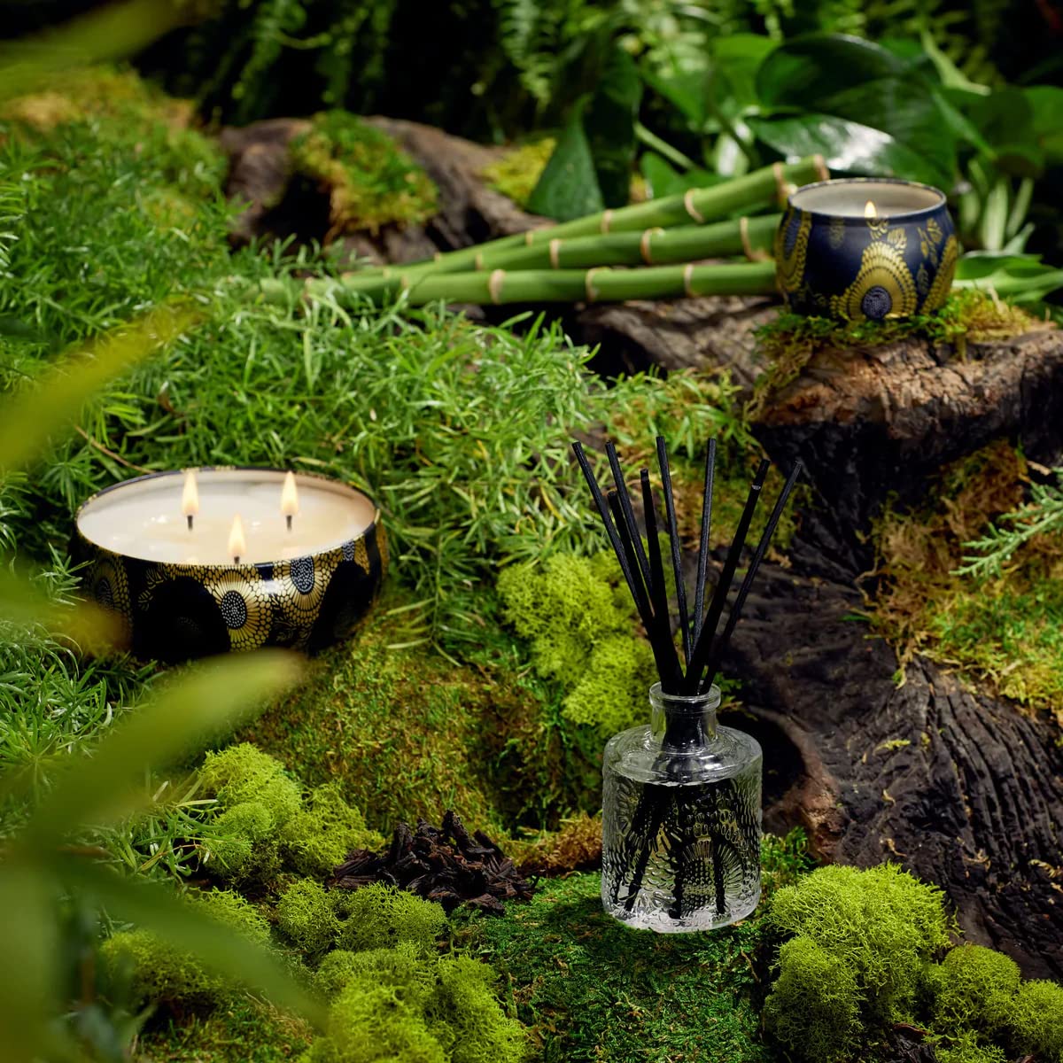 Voluspa Moso Bamboo diffuser packaging featuring Japonica pattern and eco-friendly finish.