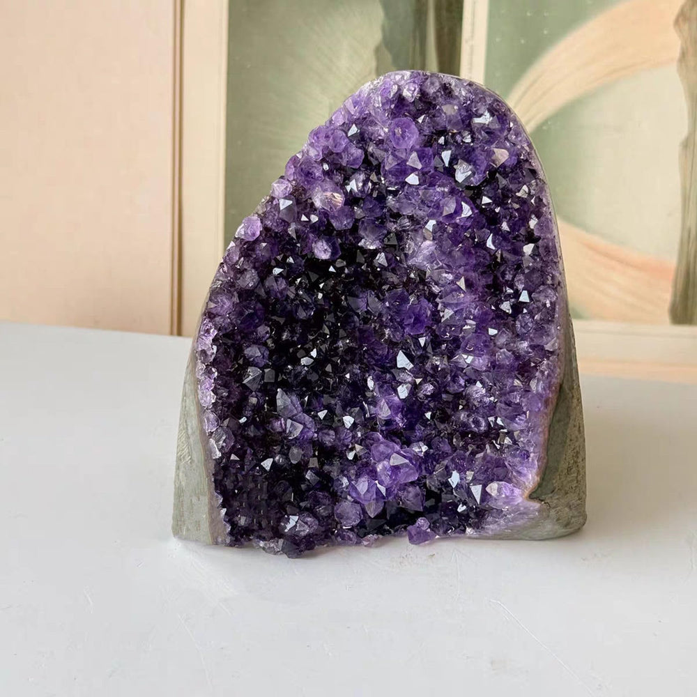 WAFUNNE amethyst geode gift-ready for crystal lovers.