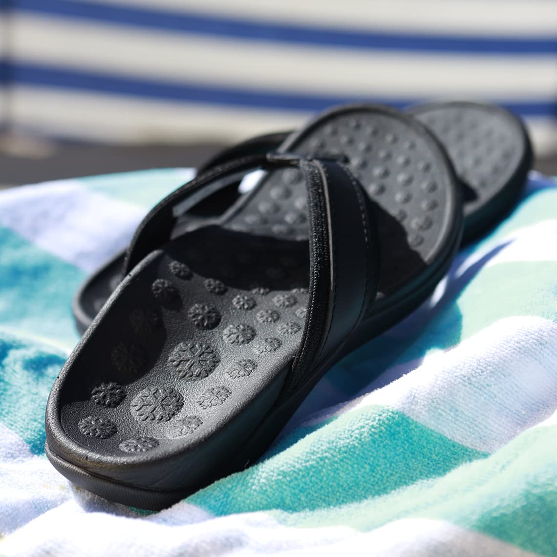 WalkFit Platinum wide strap helps maintain proper foot alignment.