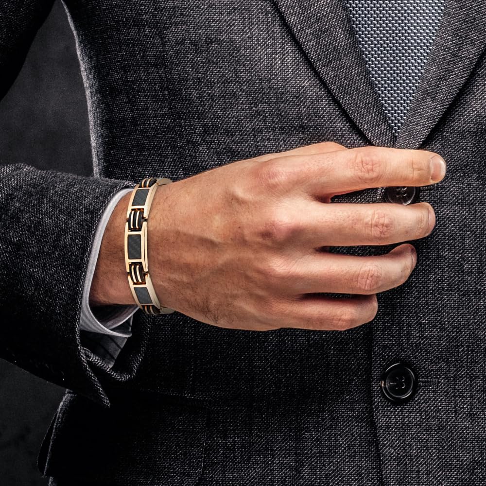 Willis Judd adjustable bracelet fit guide demonstrates easy resizing.