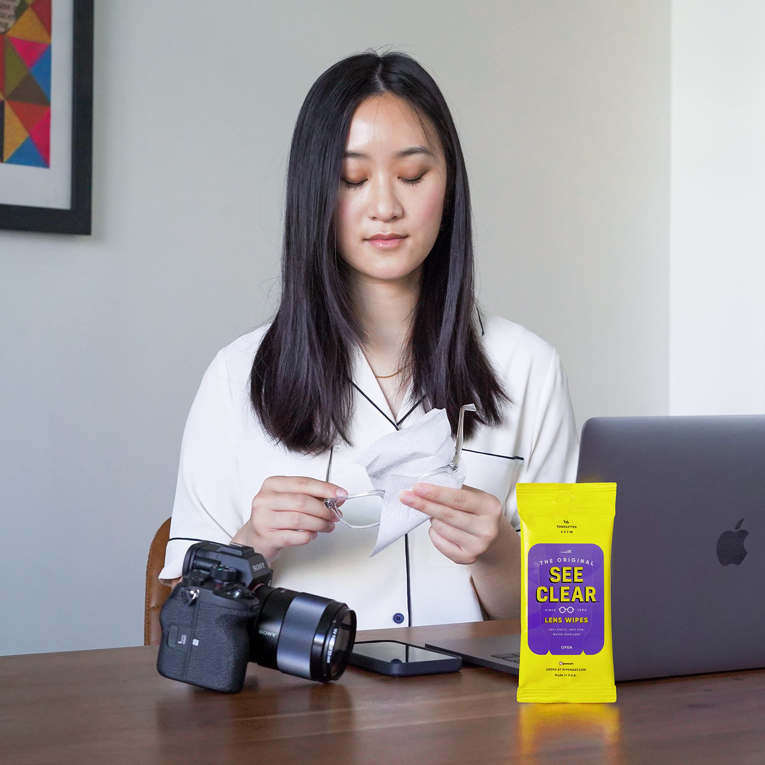 Wipemart See Clear wipes streak-free performance on glass.