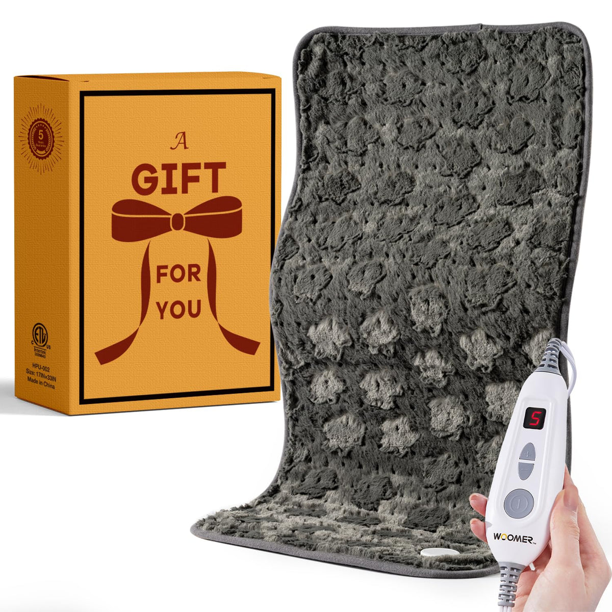 WOOMER faux fur heating pad front view highlighting plush warmth and extended coverage