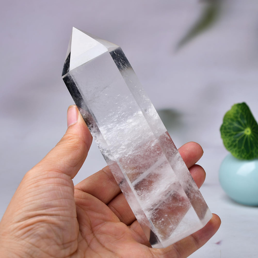 WUYOUSHI large clear quartz tower for meditation and energy balance.