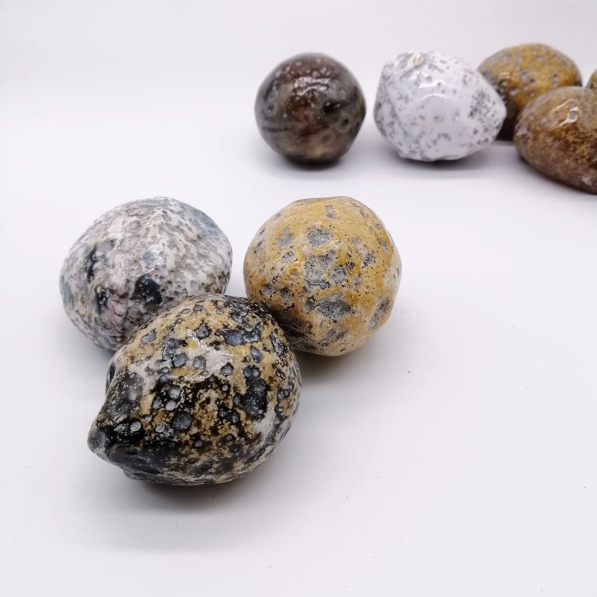 XMHOME Brazilian agate rough ball gift pack emphasizes mystery and nature's beauty