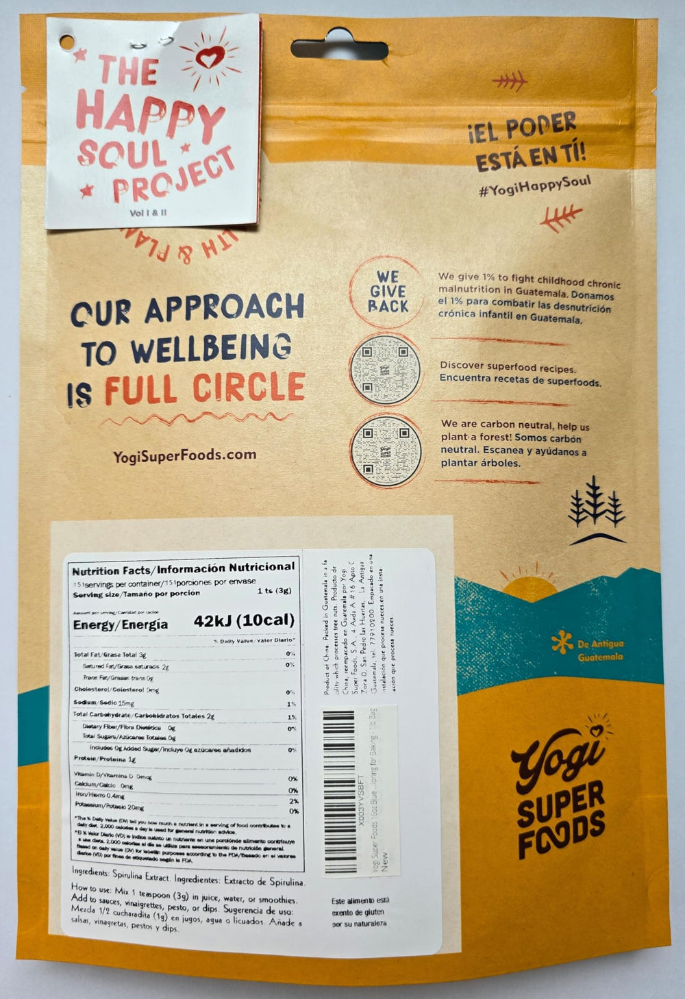 Scoop of Yogi Super Foods blue spirulina powder boosts protein in shakes.